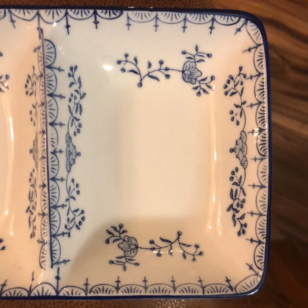 Vintage Royal China Blue & White Relish Condiment Candy Nut Divided Dish 15